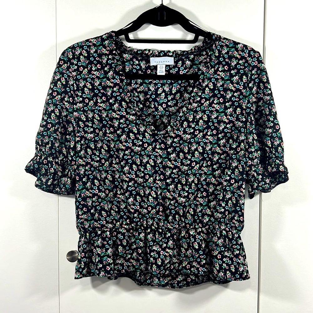 Topshop Floral V-neck ruffle hemmed short sleeve top
